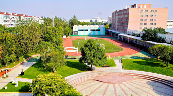 上海金苹果学校国际部