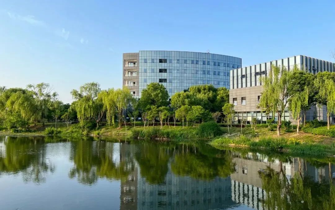 上海林国荣学校